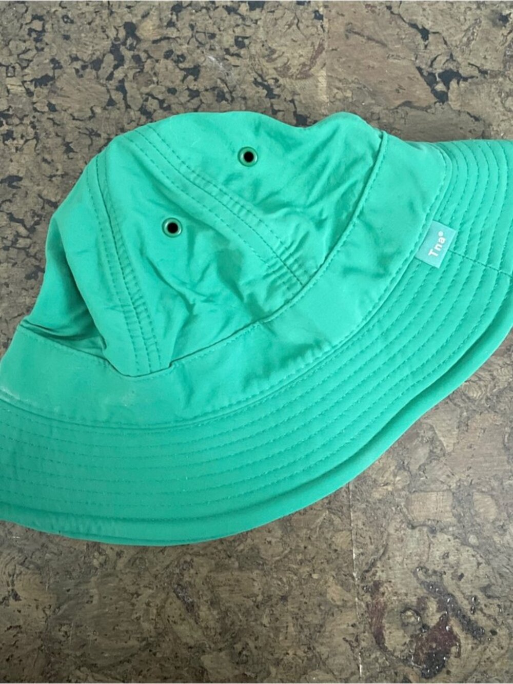 Aritzia TNA Green Gaffey Round Water Resistant Bucket Hat - XS/S, worn 1X! - Picture 7 of 9